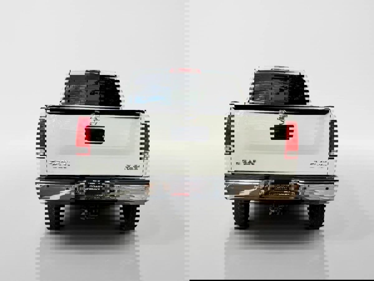 Used 2014 Nissan Titan SV w/ SV Value Truck Package image 4