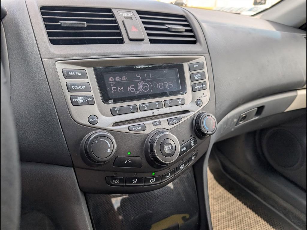 Used 2007 Honda Accord SE image 16