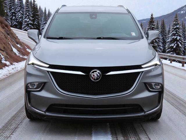 Used 2023 Buick Enclave Essence image 9