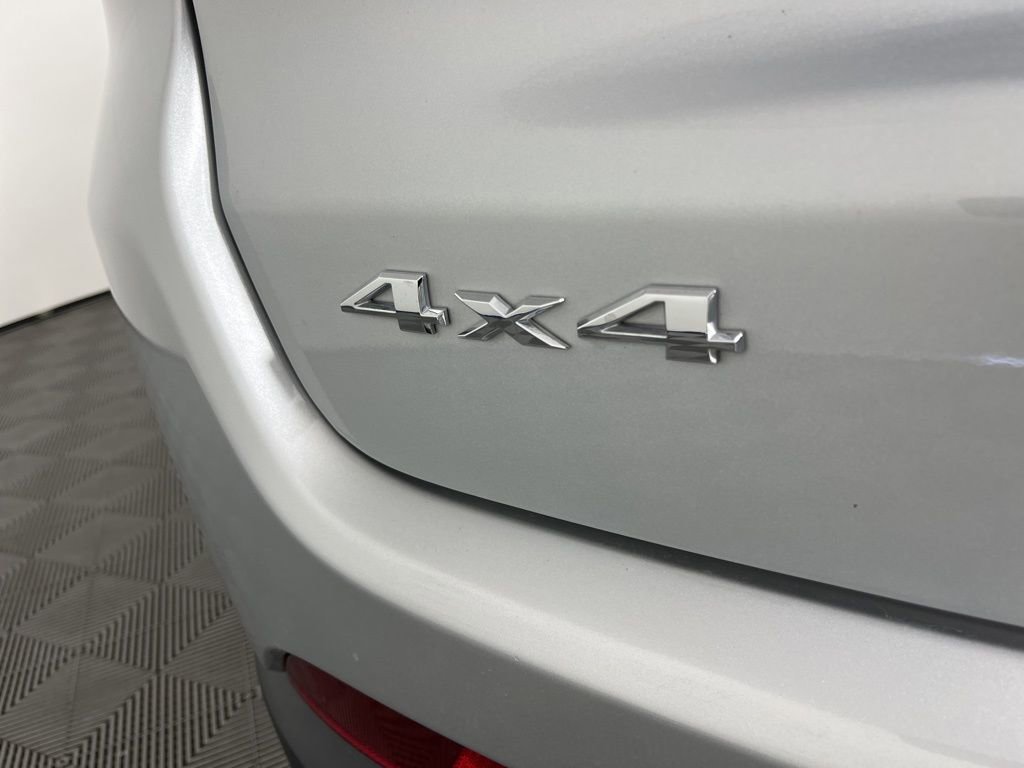 Used 2025 Jeep Compass Limited AWD/4WD image 4