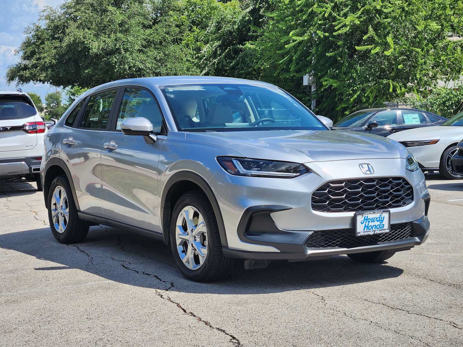 Certified 2024 Honda HR-V LX image 3