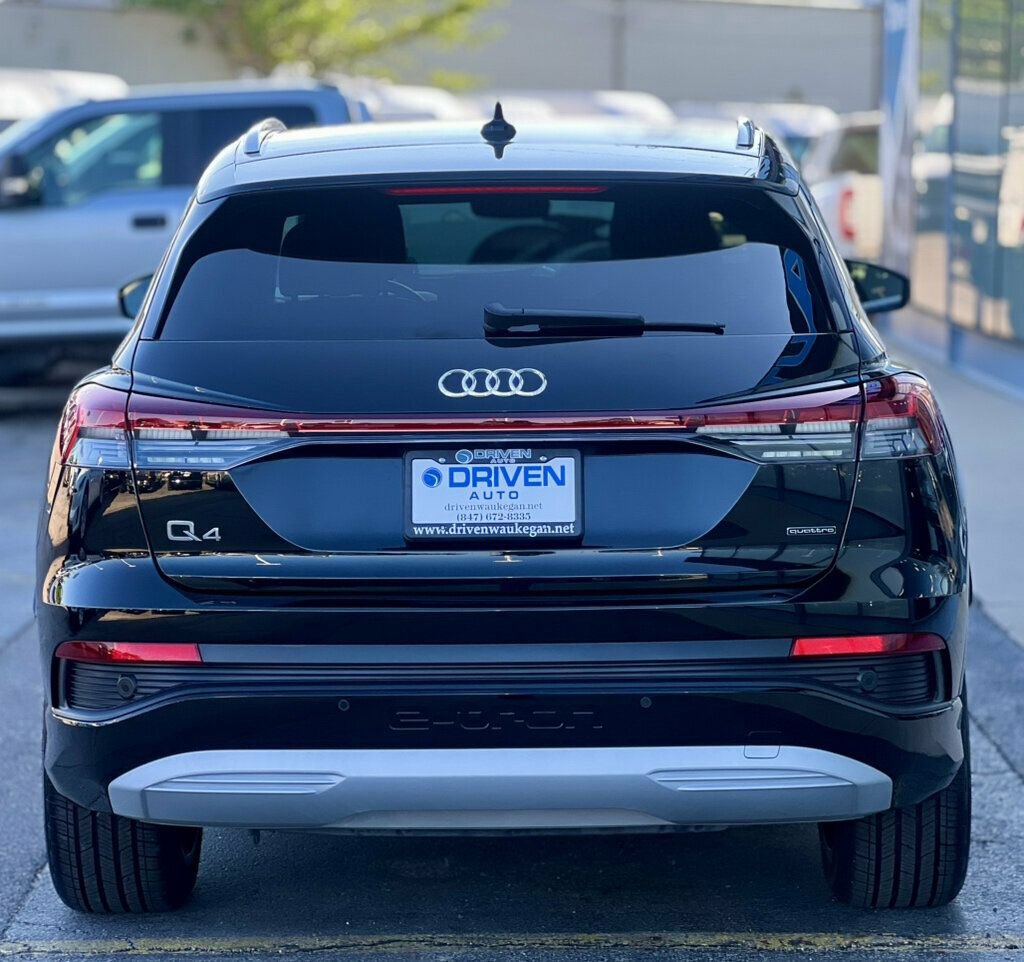 Used 2022 Audi Q4 e-tron Premium Plus w/ Premium Plus AWD/4WD image 33