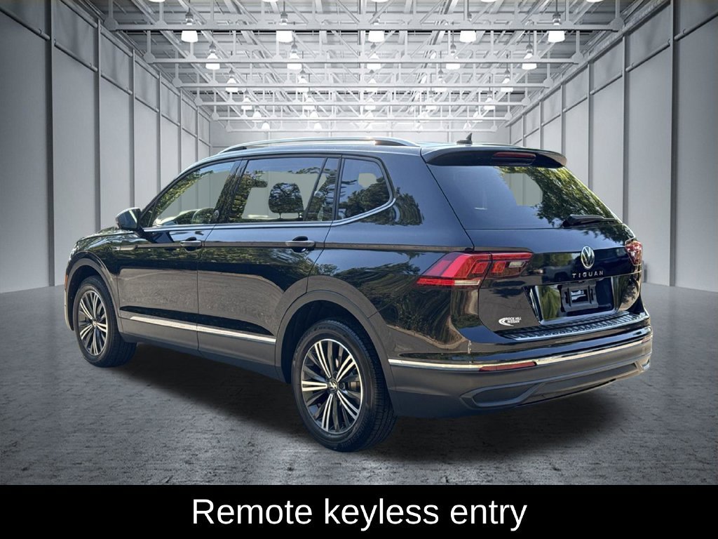 Used 2024 Volkswagen Tiguan SE FWD image 5