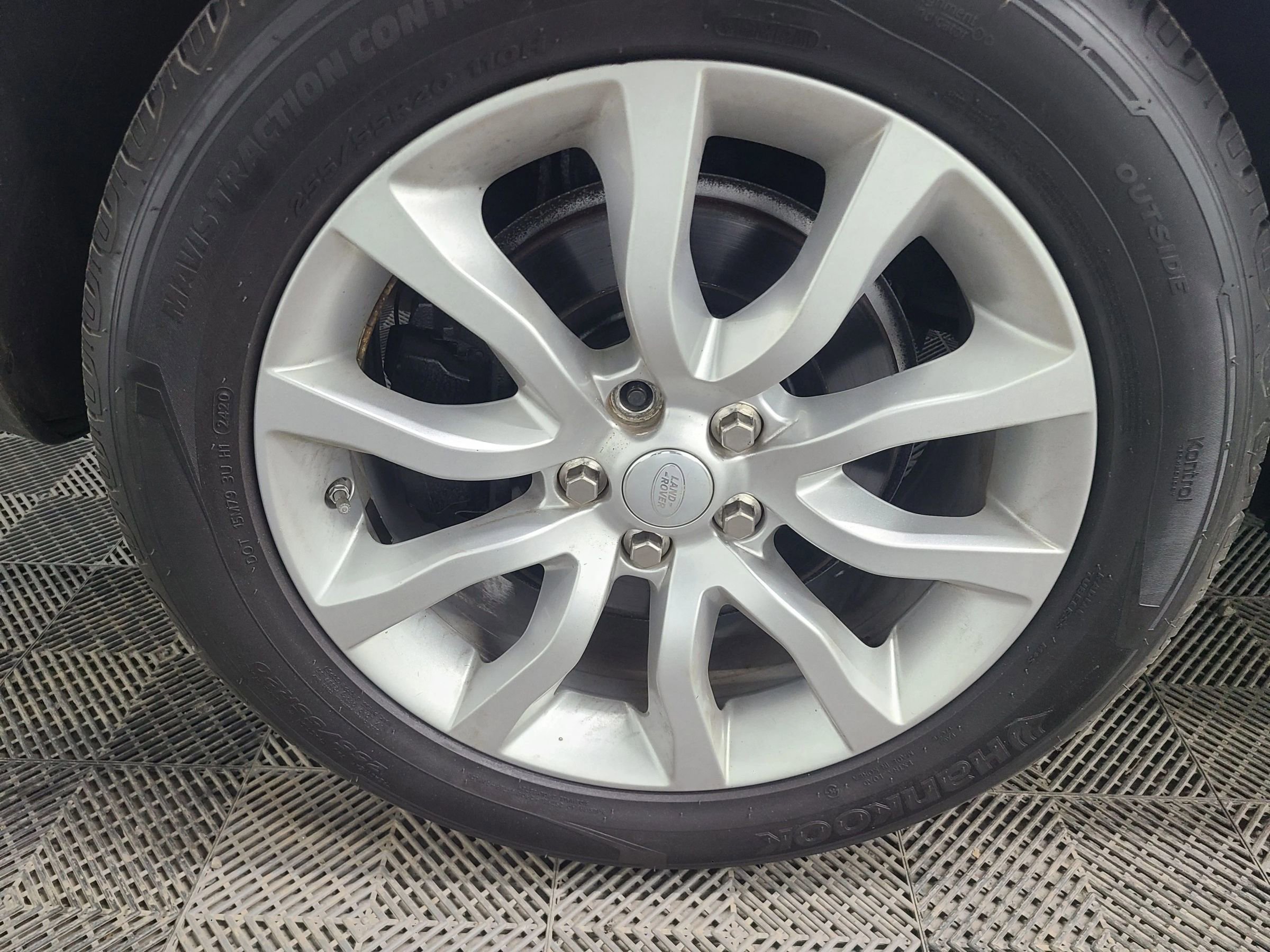 Used 2016 Land Rover Range Rover Sport HSE image 16