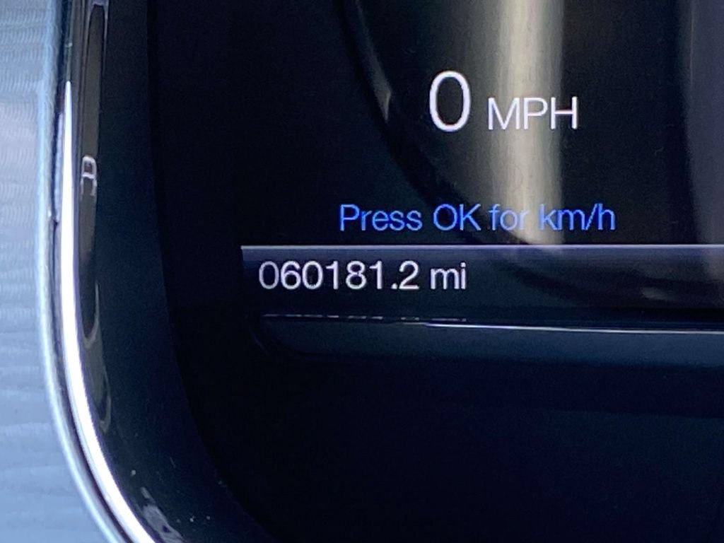 Used 2019 Ford Taurus SEL w/ Equipment Group 201A FWD image 22