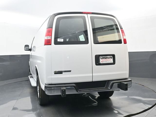 Used 2024 Chevrolet Express 2500 w/ Driver Convenience Package image 16