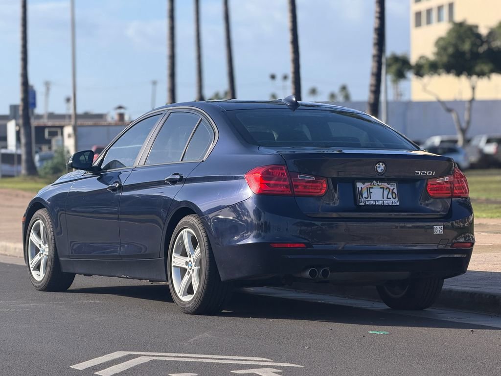 Used 2015 BMW 328i Sedan RWD image 3