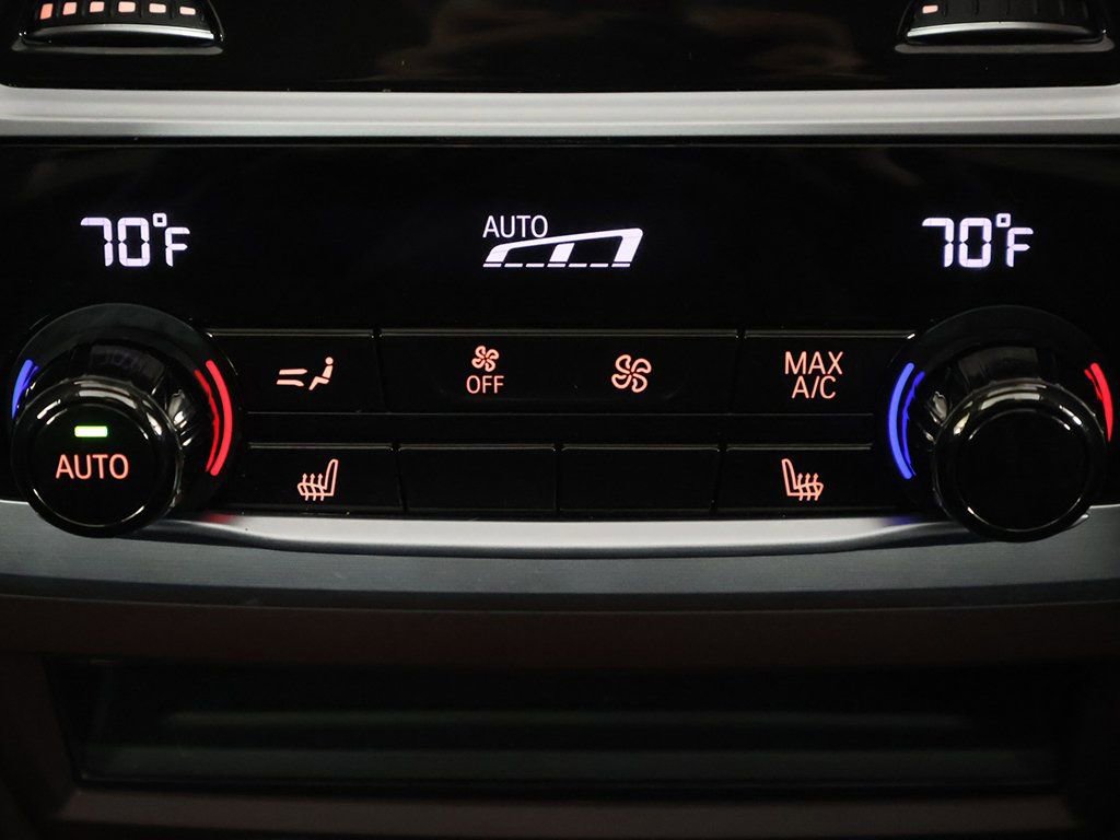 Used 2021 BMW 740i xDrive w/ Premium Package image 52