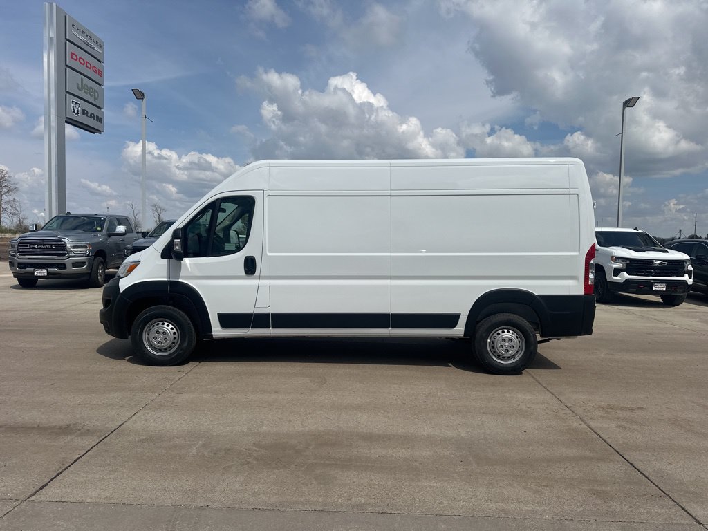 New 2025 RAM ProMaster 2500 w/ Convenience Group FWD image 2