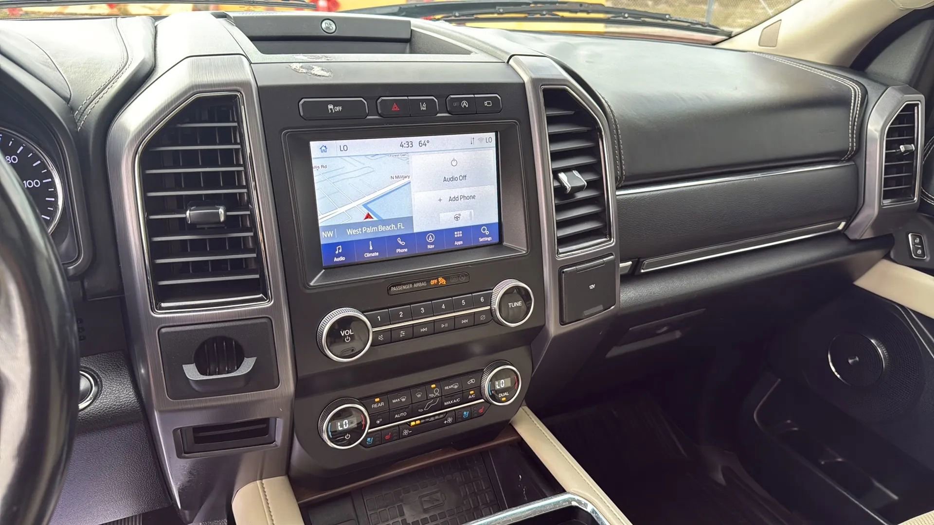 Used 2020 Ford Expedition Platinum image 12