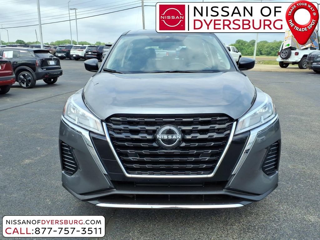 Used 2025 Nissan Kicks Play S FWD image 8