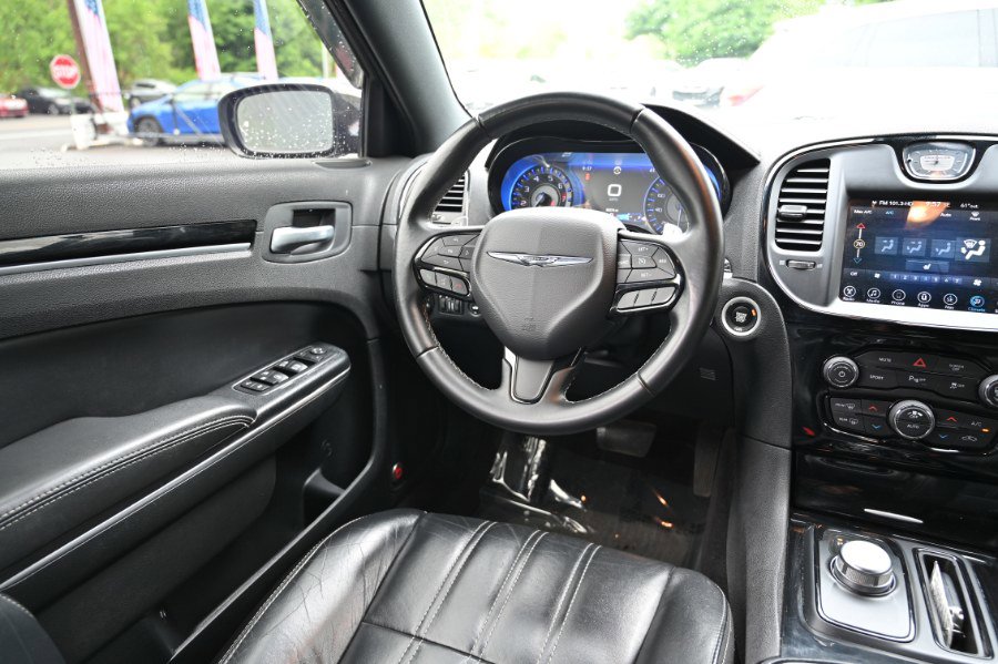 Used 2017 Chrysler 300 S w/ 300S Premium Group AWD/4WD image 14