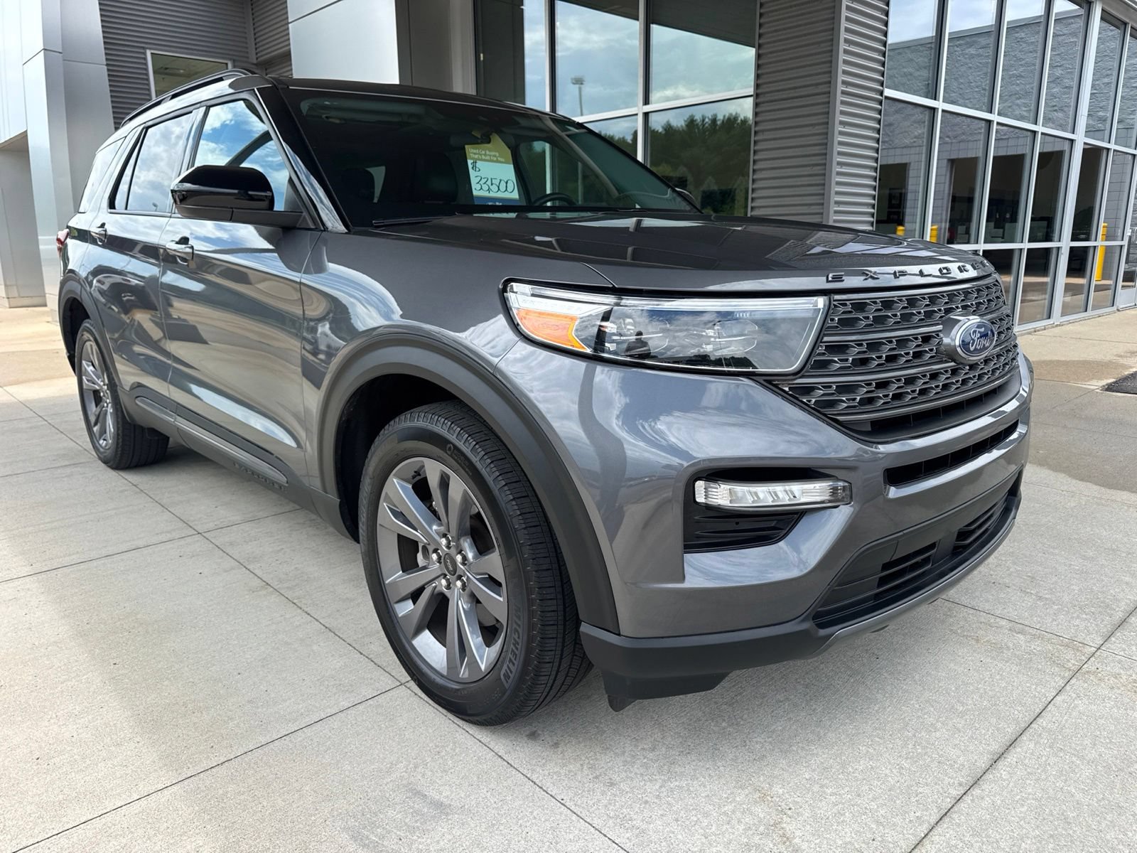 Certified 2023 Ford Explorer XLT w/ Equipment Group 202A AWD/4WD image 10