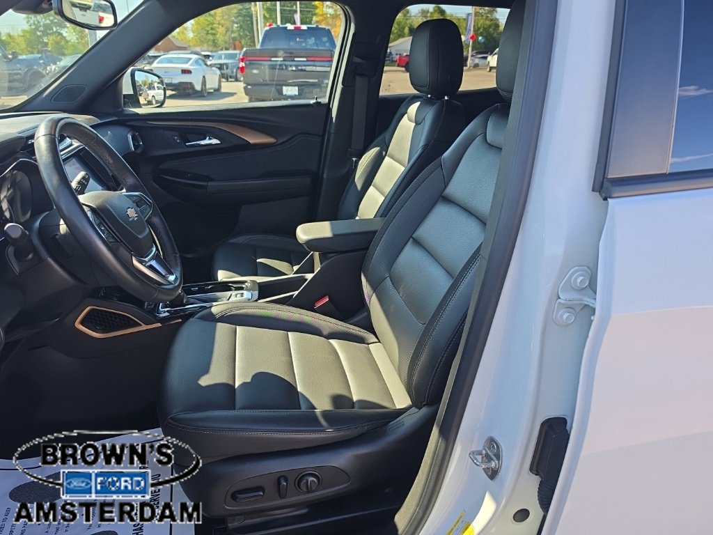 Used 2023 Chevrolet TrailBlazer ACTIV w/ Sun and Liftgate Package AWD/4WD image 14