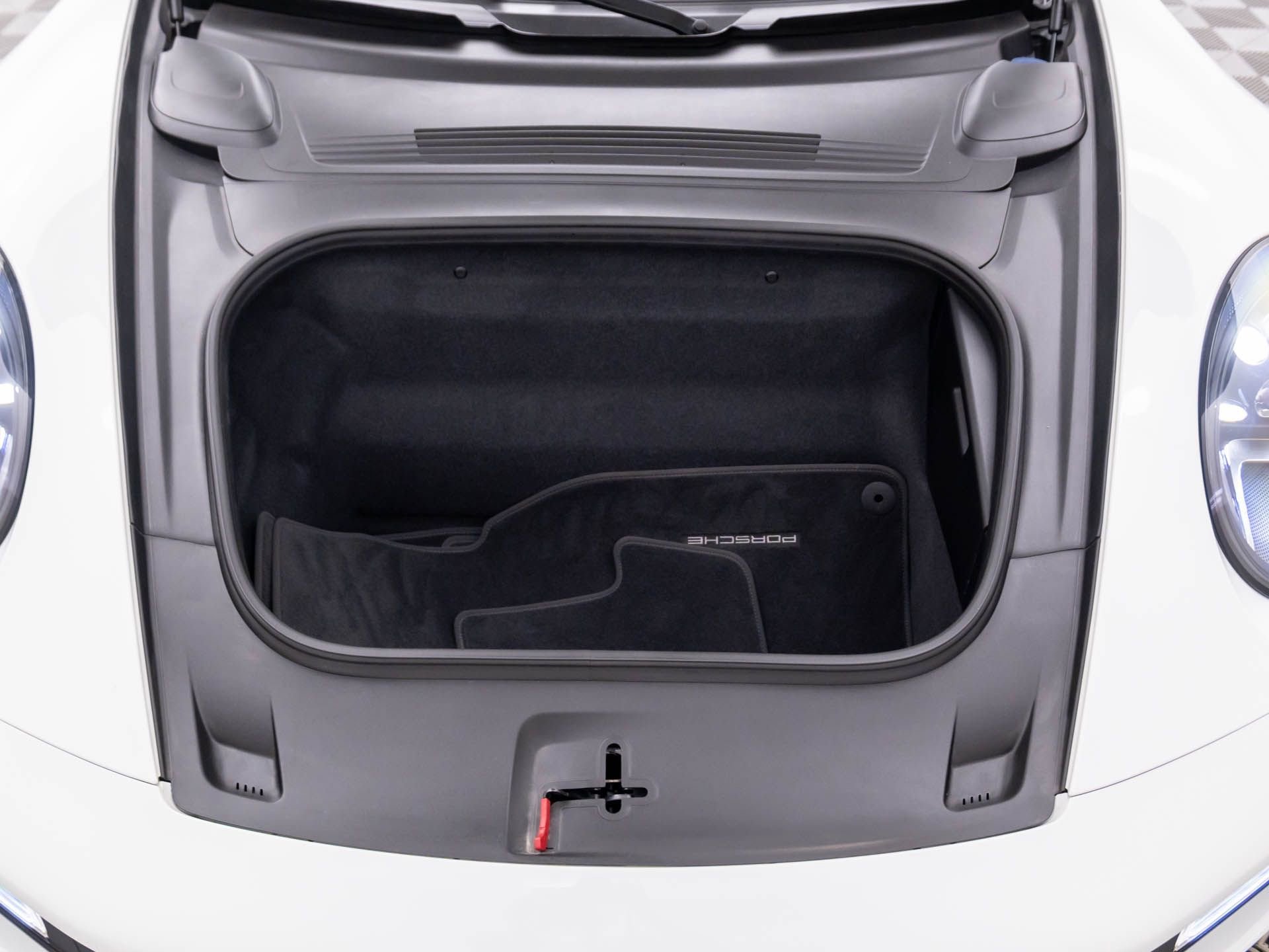 Certified 2020 Porsche 911 Carrera S image 29