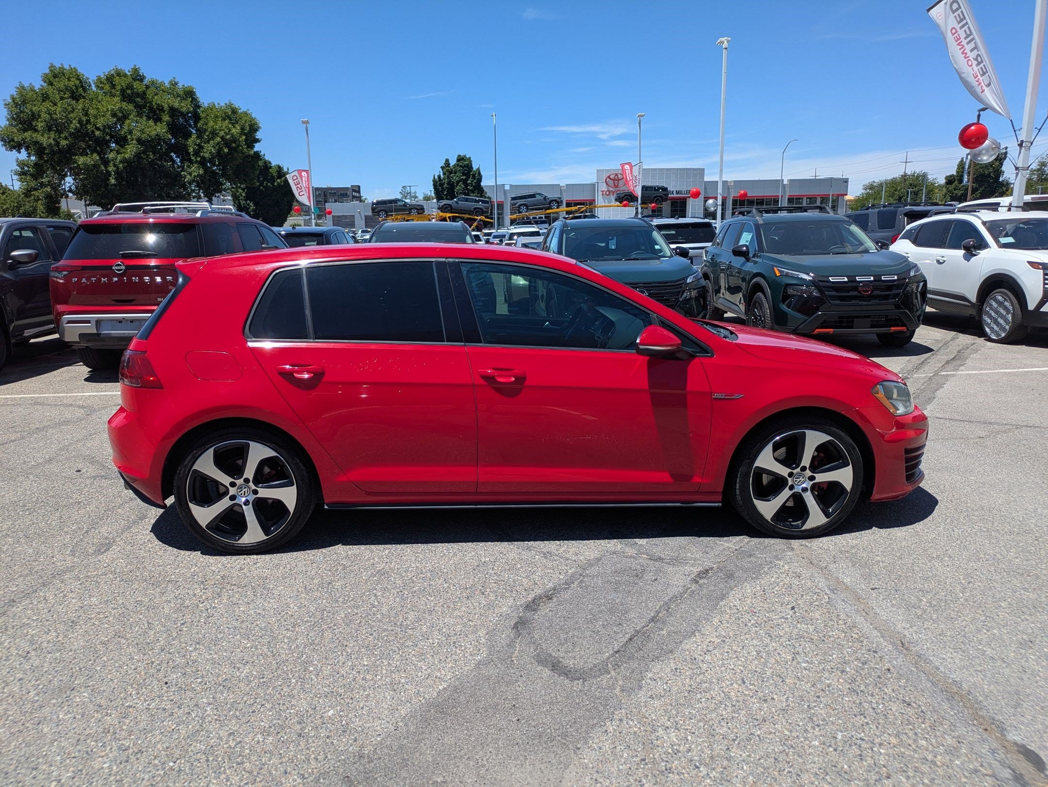 Used 2016 Volkswagen GTI S FWD image 2