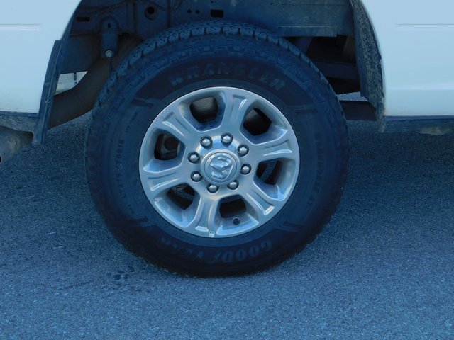 Used 2024 RAM 2500 Big Horn image 32