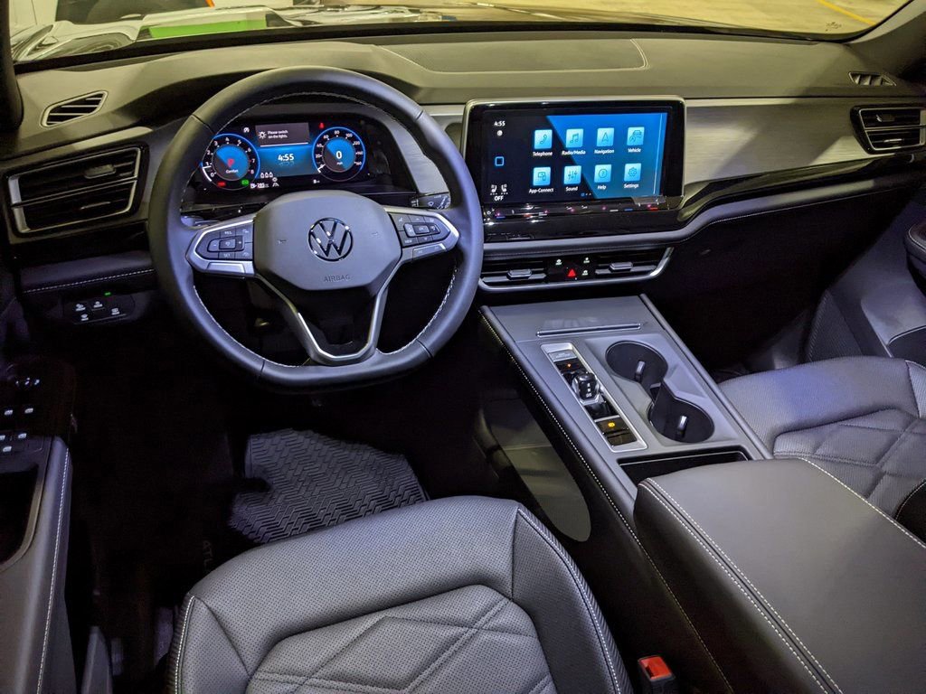 New 2026 Volkswagen Atlas Cross Sport SE image 12
