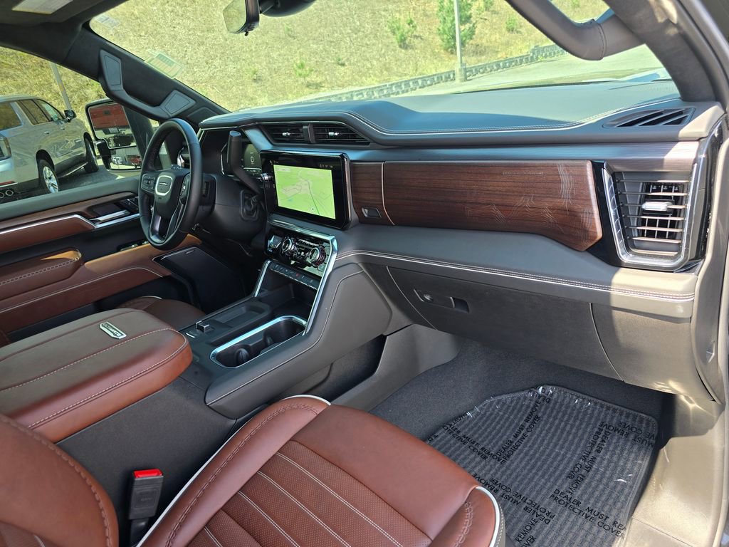 Used 2025 GMC Sierra 2500 Denali Ultimate image 30