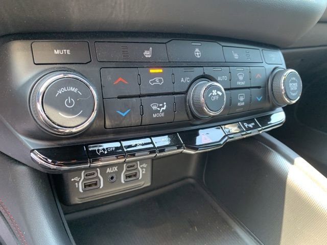 Used 2024 Dodge Durango GT image 35