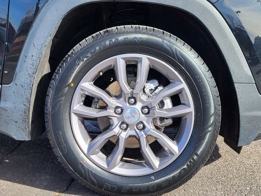 Used 2024 GMC Terrain SLT image 30