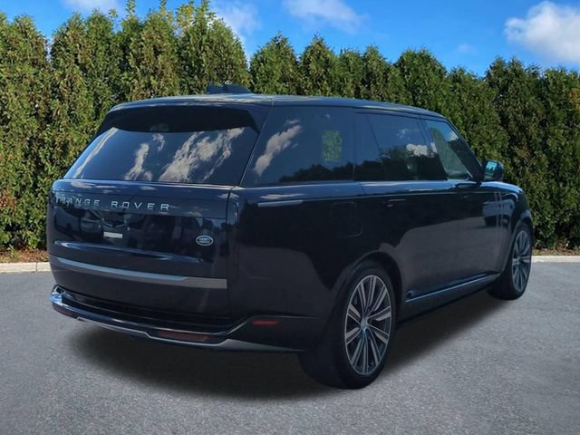 Used 2023 Land Rover Range Rover Long Wheelbase SE AWD/4WD image 4