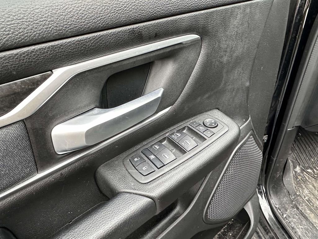 Used 2023 RAM 1500 Big Horn image 17
