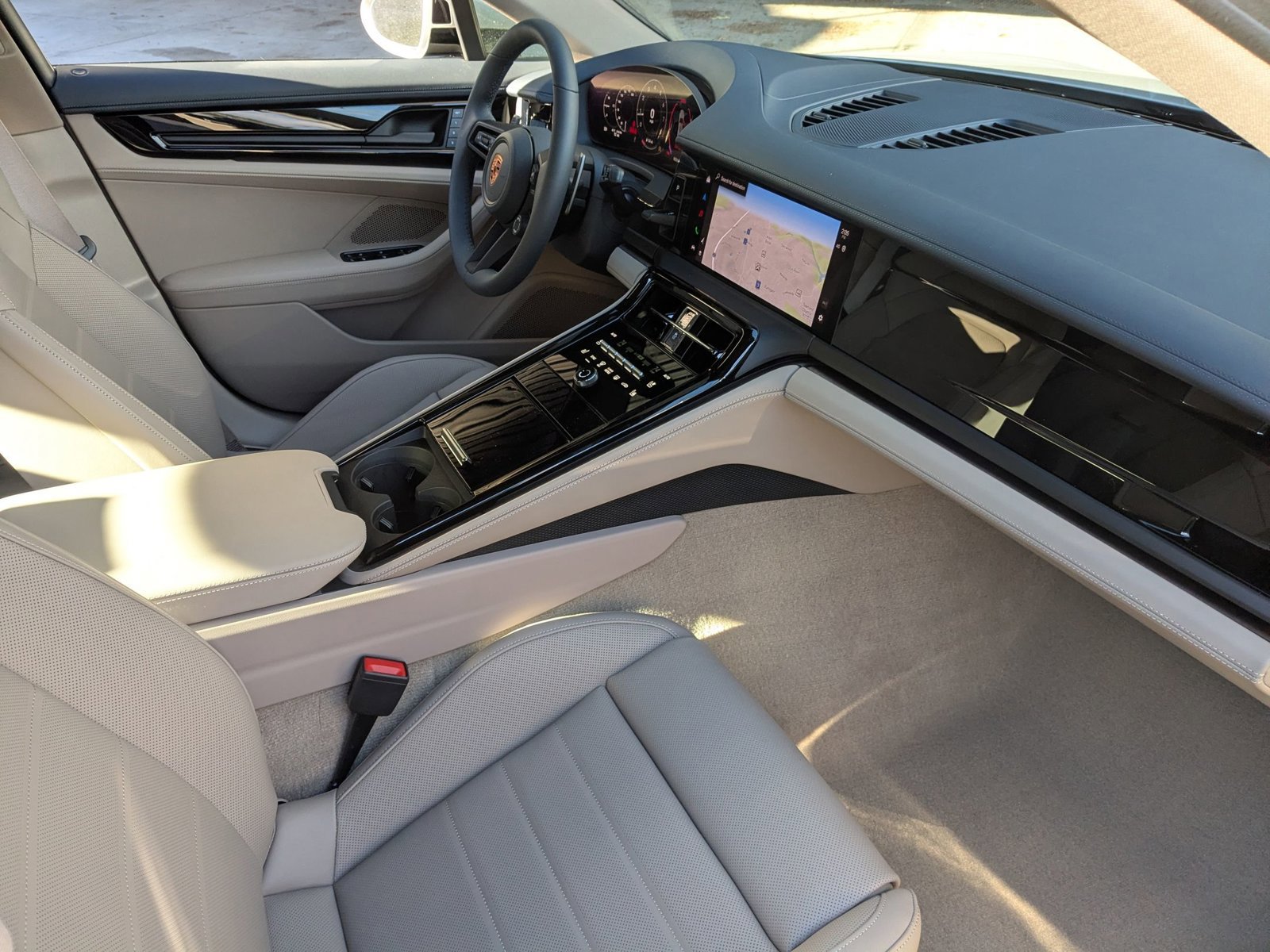 New 2026 Porsche Panamera 4 image 26