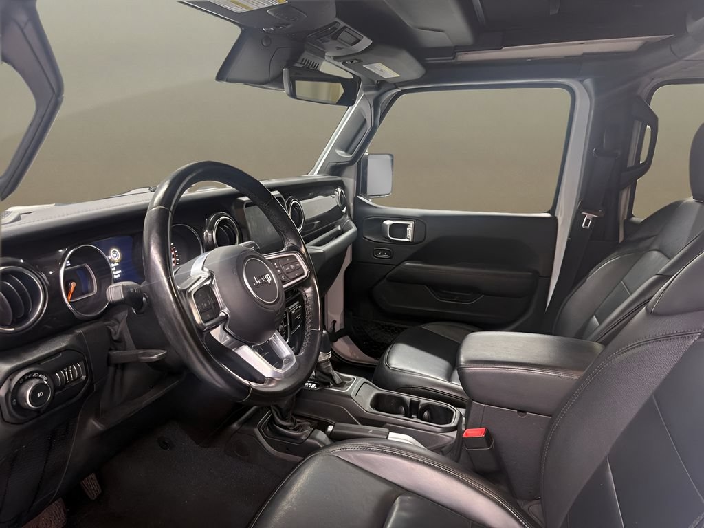 Used 2020 Jeep Wrangler Unlimited Sahara AWD/4WD image 12