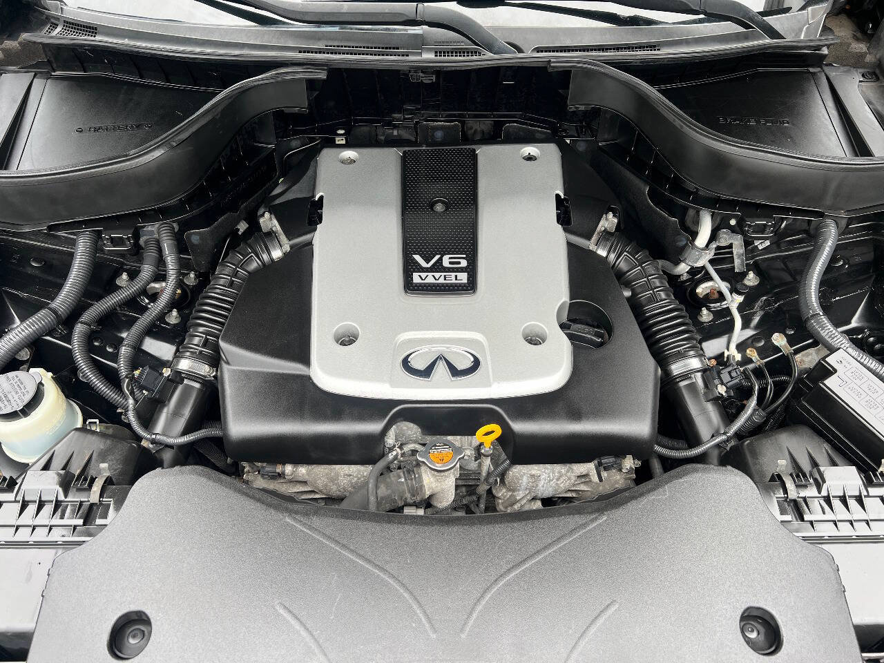 Used 2014 INFINITI QX70 AWD w/ Premium Package image 39