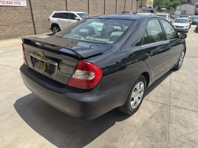 Used 2004 Toyota Camry XLE FWD image 3