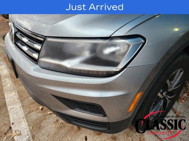 Used 2020 Volkswagen Tiguan SE image 14