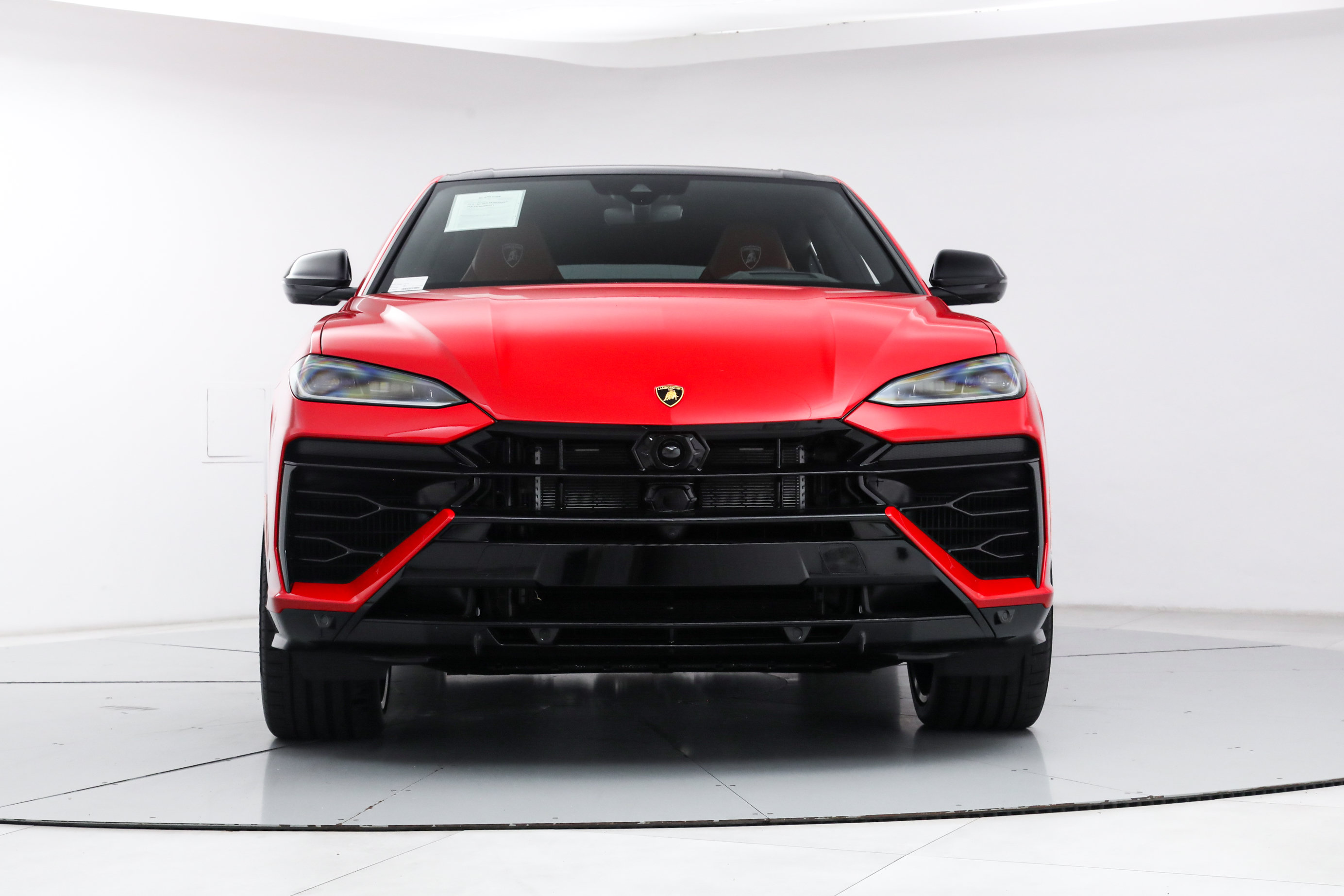 Used 2025 Lamborghini Urus SE AWD/4WD image 8