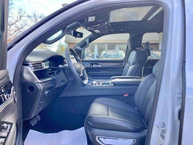 New 2026 Jeep Grand Wagoneer Summit w/ Rear Seat Video Group I image 20