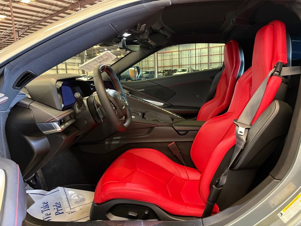 Used 2024 Chevrolet Corvette Stingray Coupe w/ Z51 Performance Package image 18