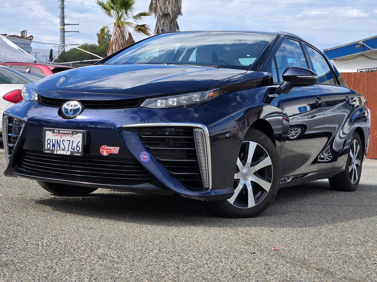 Used 2018 Toyota Mirai FWD image 4