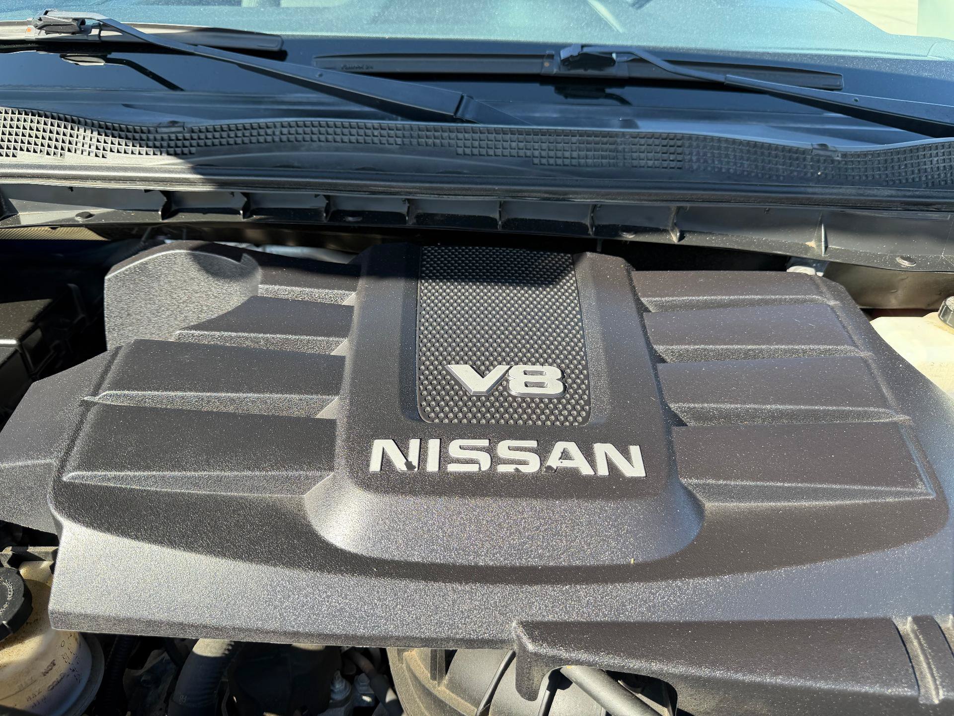 Used 2019 Nissan Titan SV AWD/4WD image 30