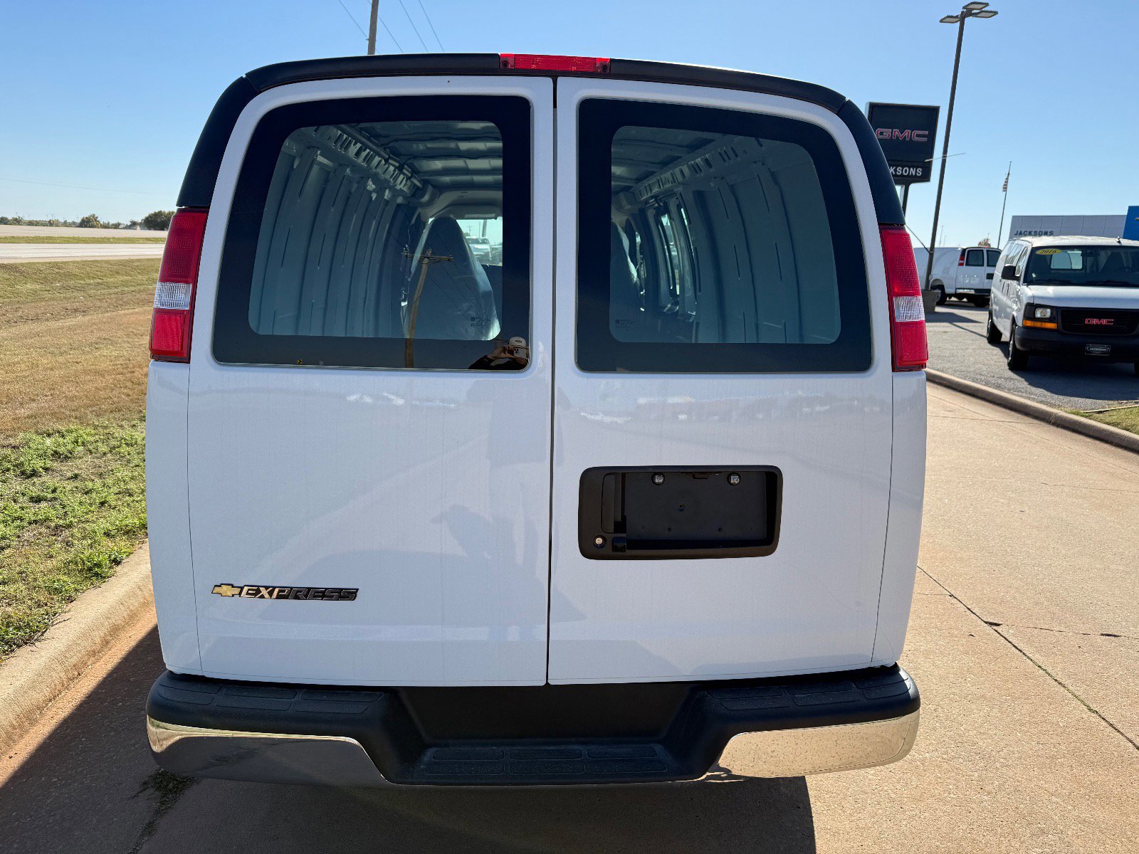 New 2025 Chevrolet Express 3500 Extended w/ Driver Convenience Package RWD image 4