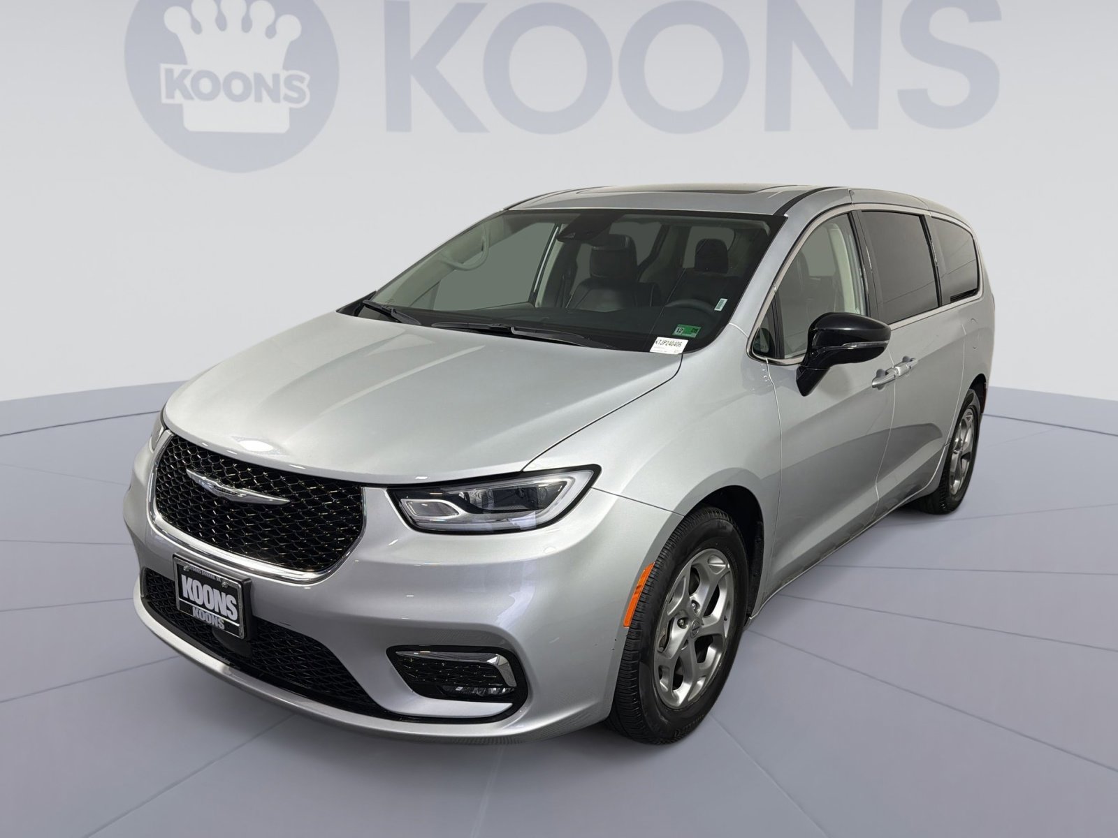 Used 2024 Chrysler Pacifica Limited