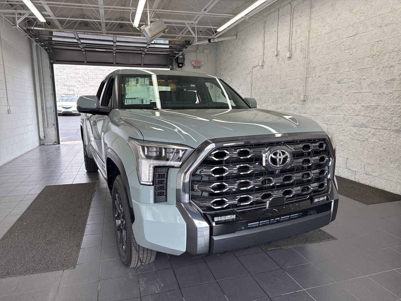 New 2026 Toyota Tundra Platinum AWD/4WD image 2