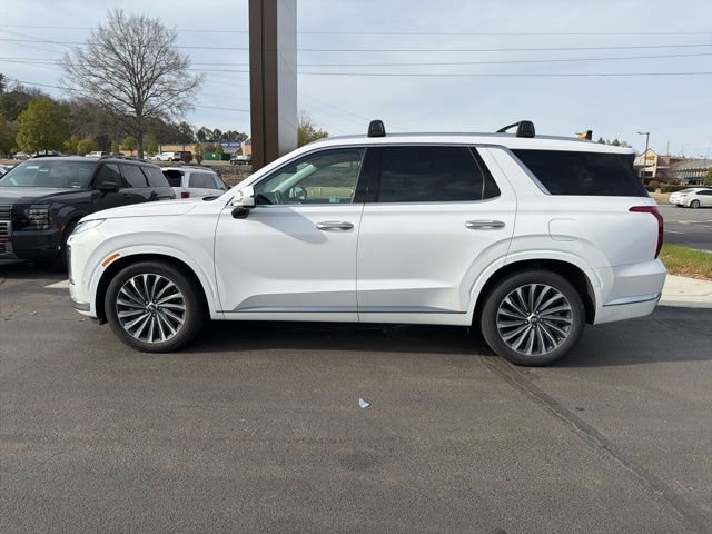 Used 2024 Hyundai Palisade Calligraphy image 4