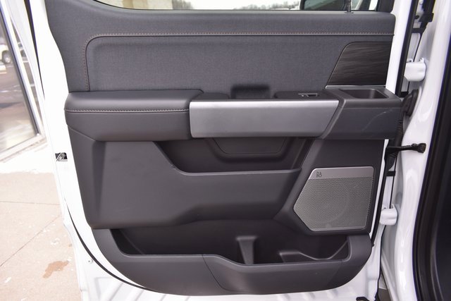 Used 2024 Ford F150 Lightning Lariat image 42