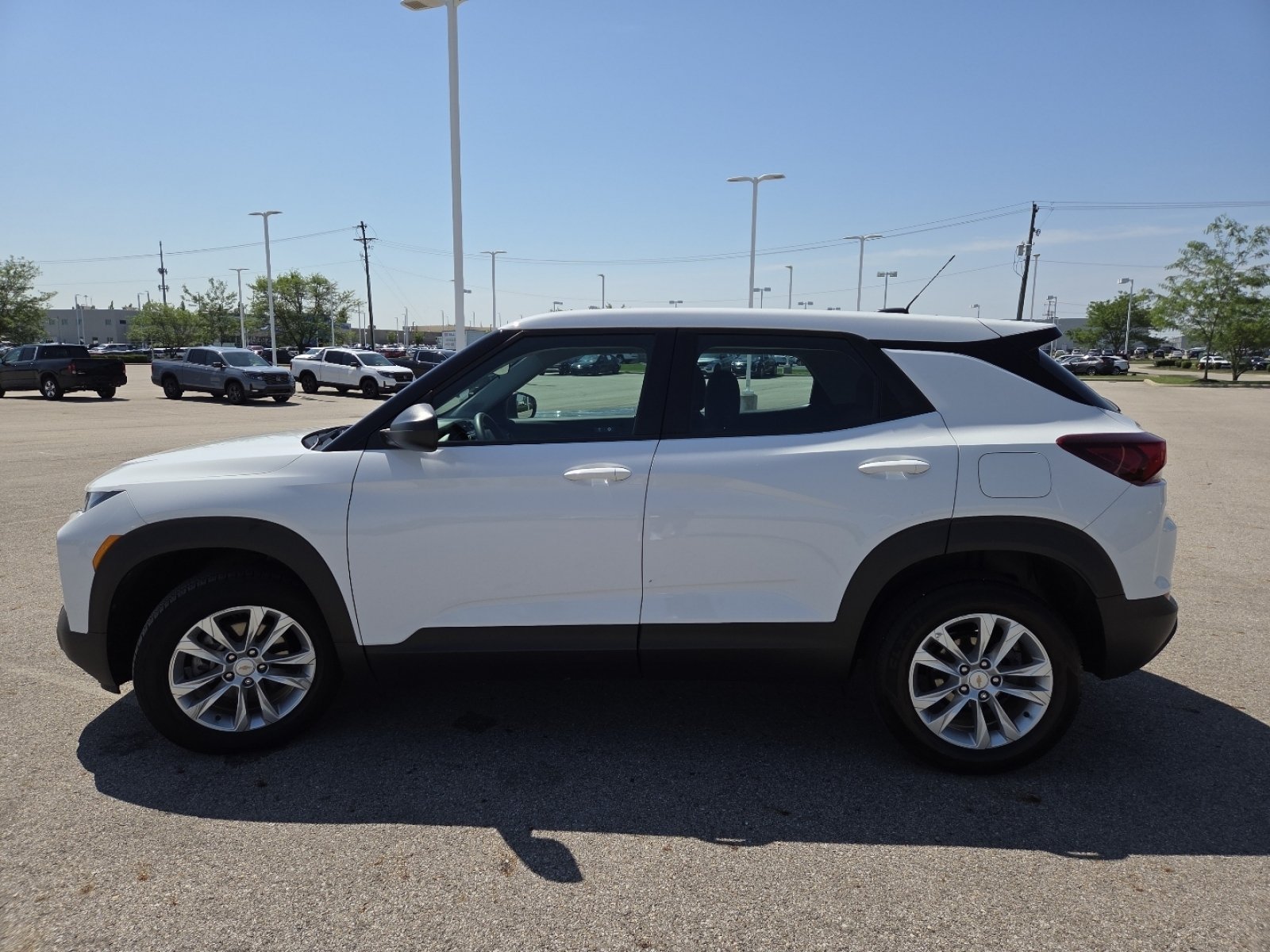 Used 2021 Chevrolet TrailBlazer LS AWD/4WD image 15