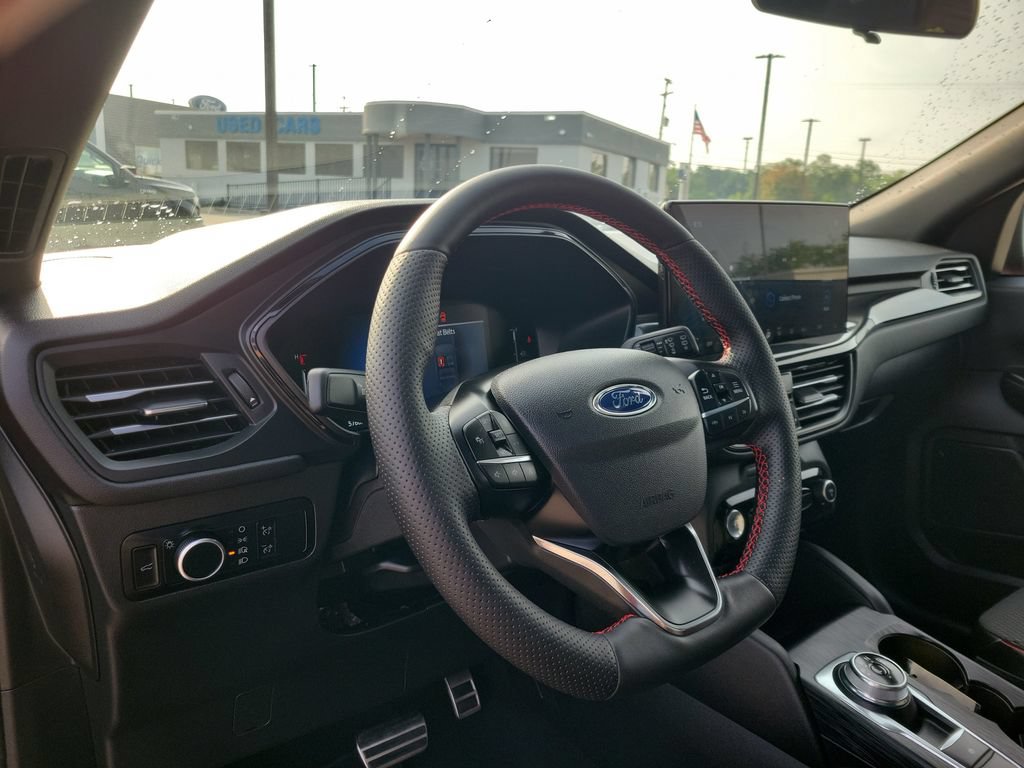 Used 2023 Ford Escape ST-Line AWD/4WD image 21
