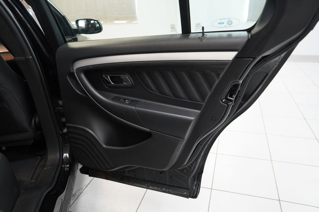 Used 2016 Ford Taurus SEL image 20