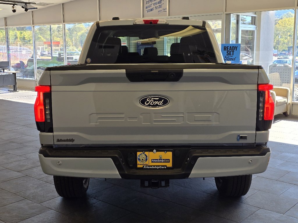 New 2025 Ford F150 Lightning Flash image 19