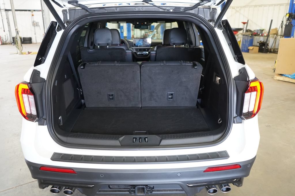 New 2026 Ford Explorer ST w/ Sun And Sound Package AWD/4WD image 24