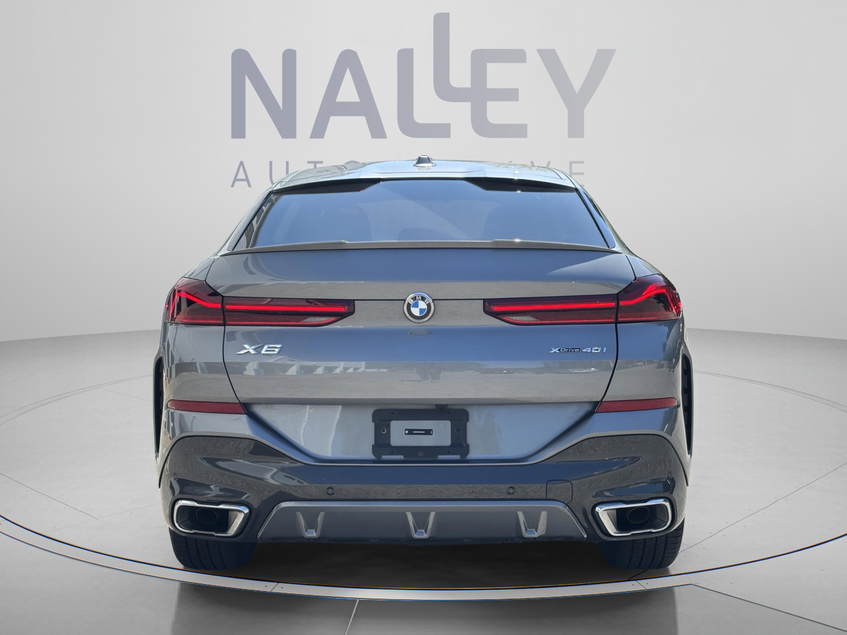Used 2025 BMW X6 xDrive40i AWD/4WD image 3