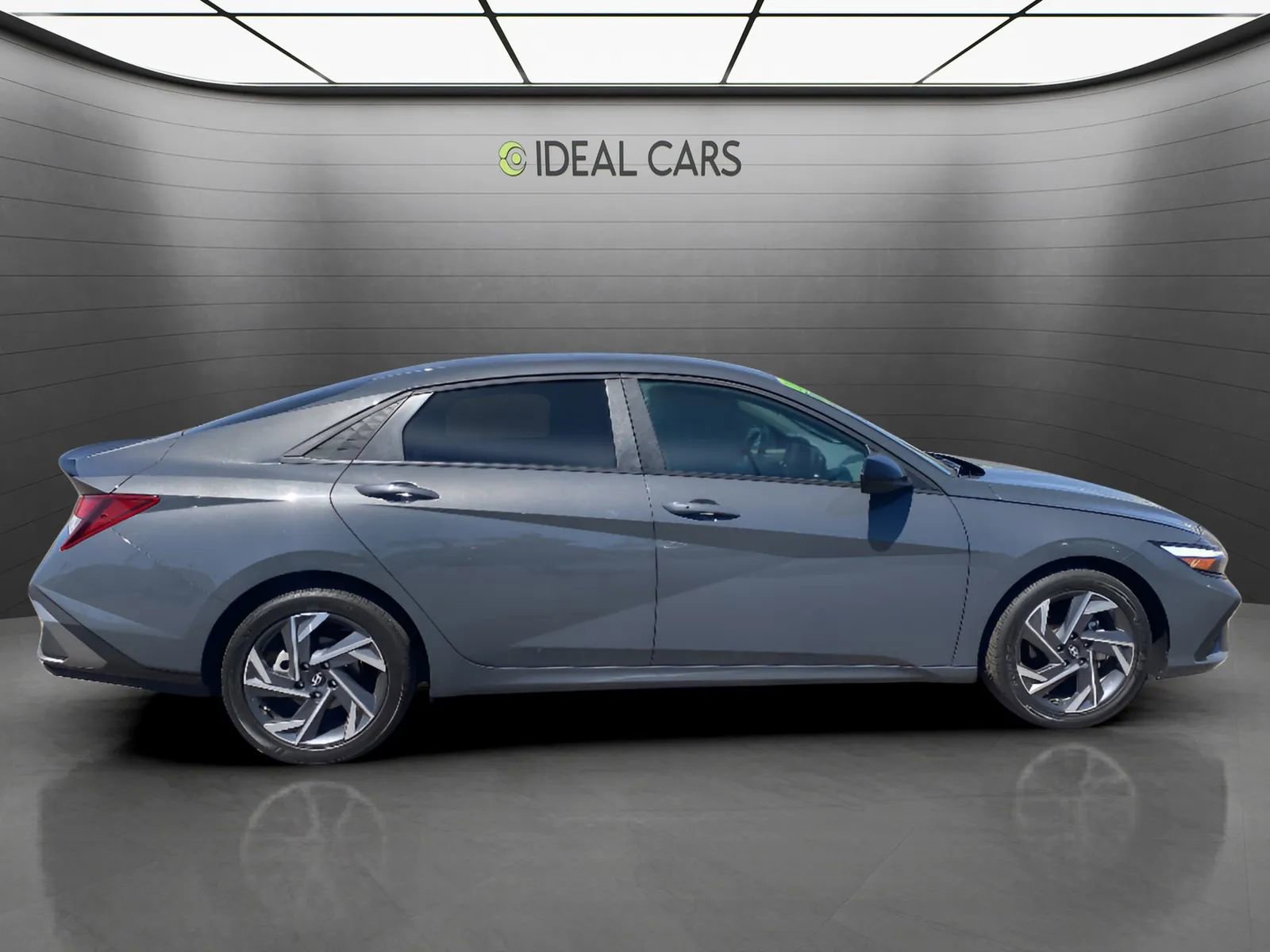Used 2025 Hyundai Elantra Sport FWD image 5