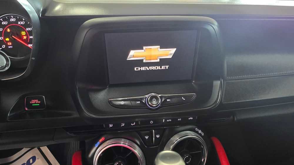 Used 2021 Chevrolet Camaro LT RWD image 15